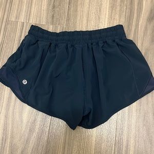 Lululemon Woman’s Size 6 Navy Shorts